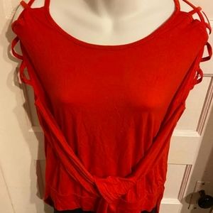 Red Venus Lattice Sleeve High Low Top